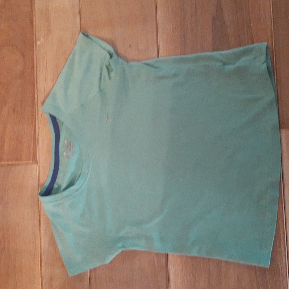 Old navy athletic shirt